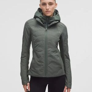 NWT Lululemon Another Mile Jacket Palm Deco Sz 8